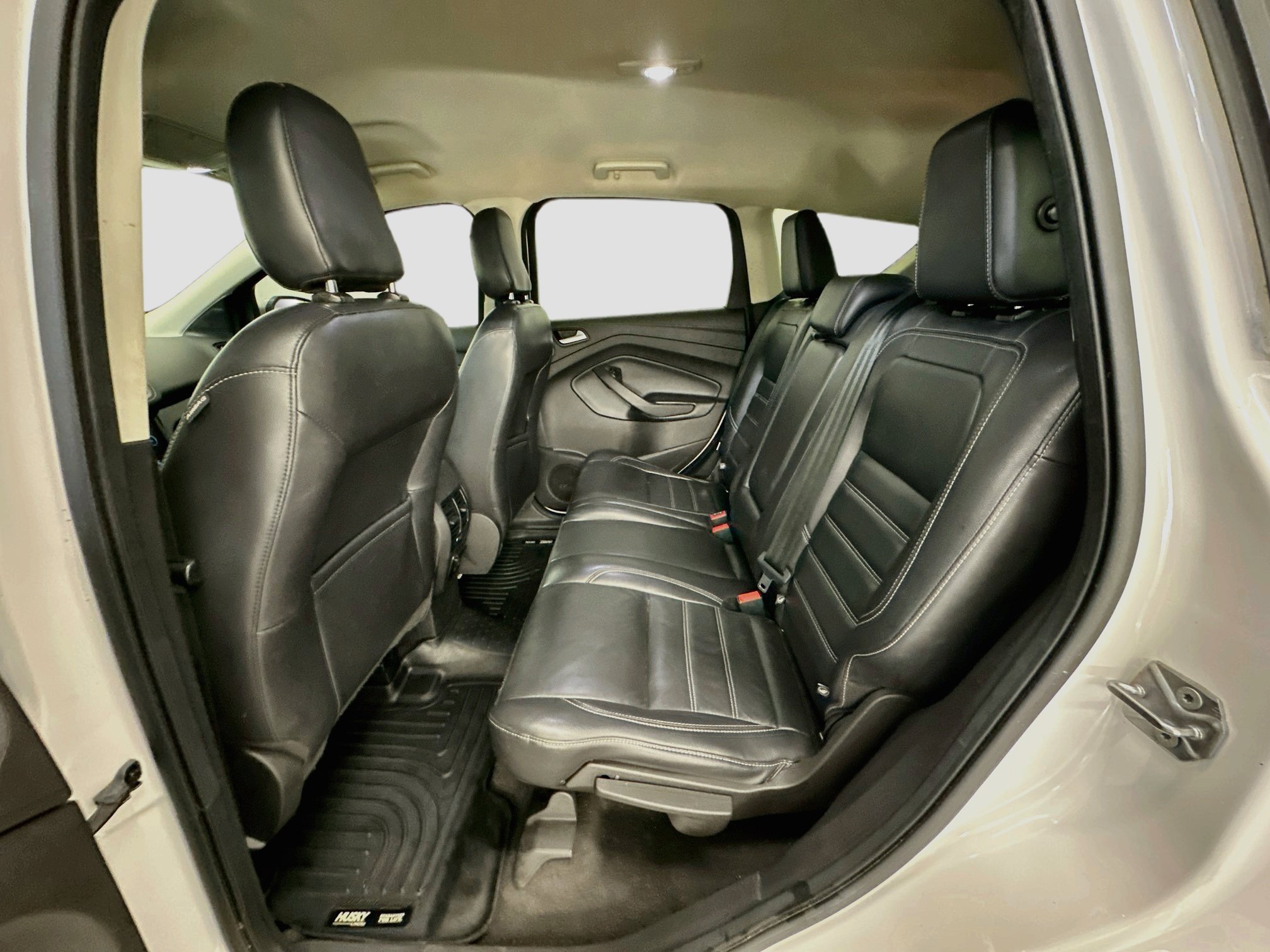 Used 2019 Ford Escape Titanium w/ U9j03 - Titanium Tow Package AWD/4WD image 29
