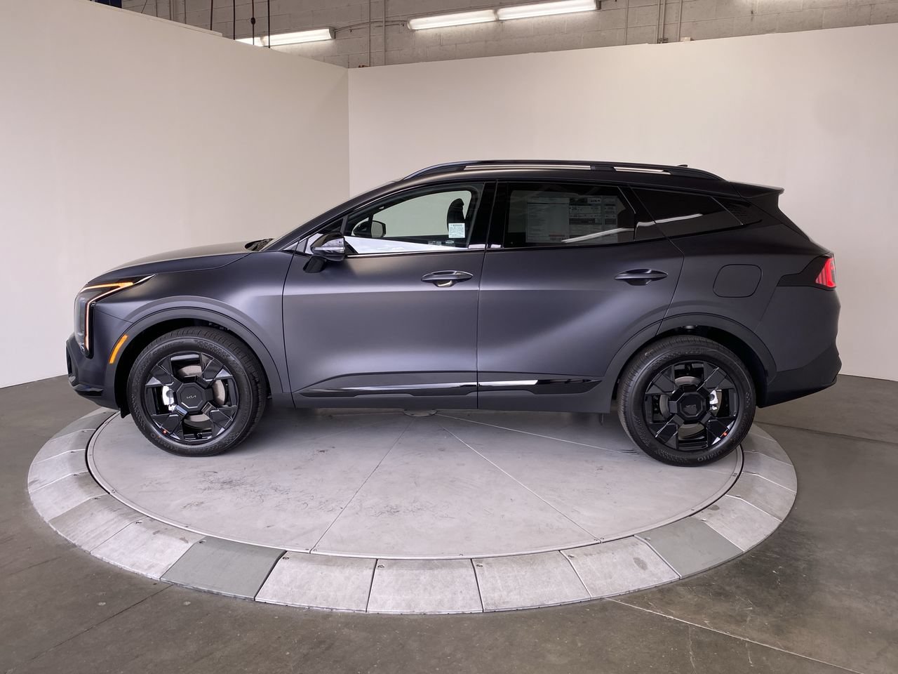 New 2026 Kia Sportage X-Line AWD/4WD image 2