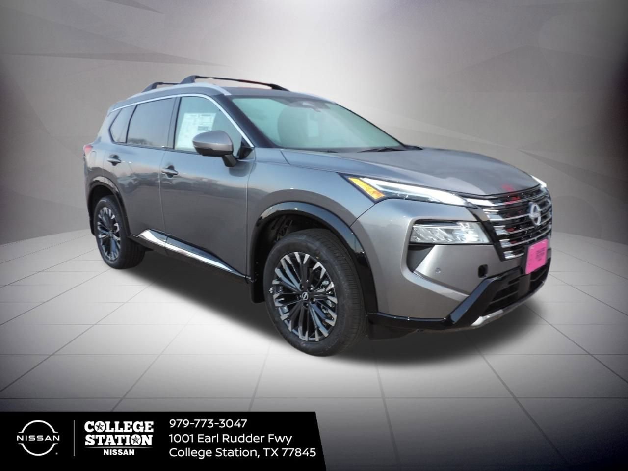 New 2026 Nissan Rogue Platinum image 3