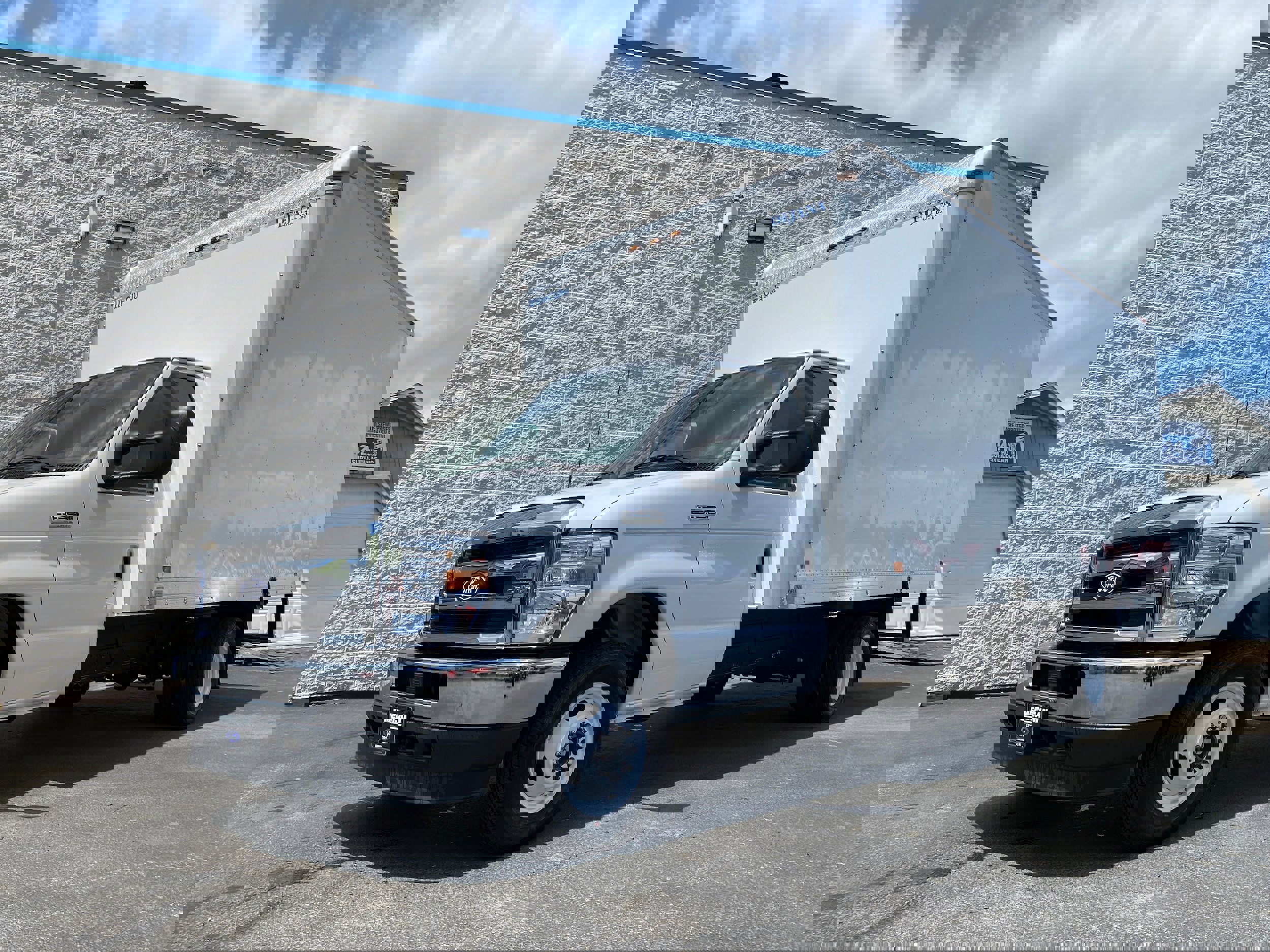 New 2026 Ford E-350 and Econoline 350 Super Duty w/ Power Equipment Group image 3