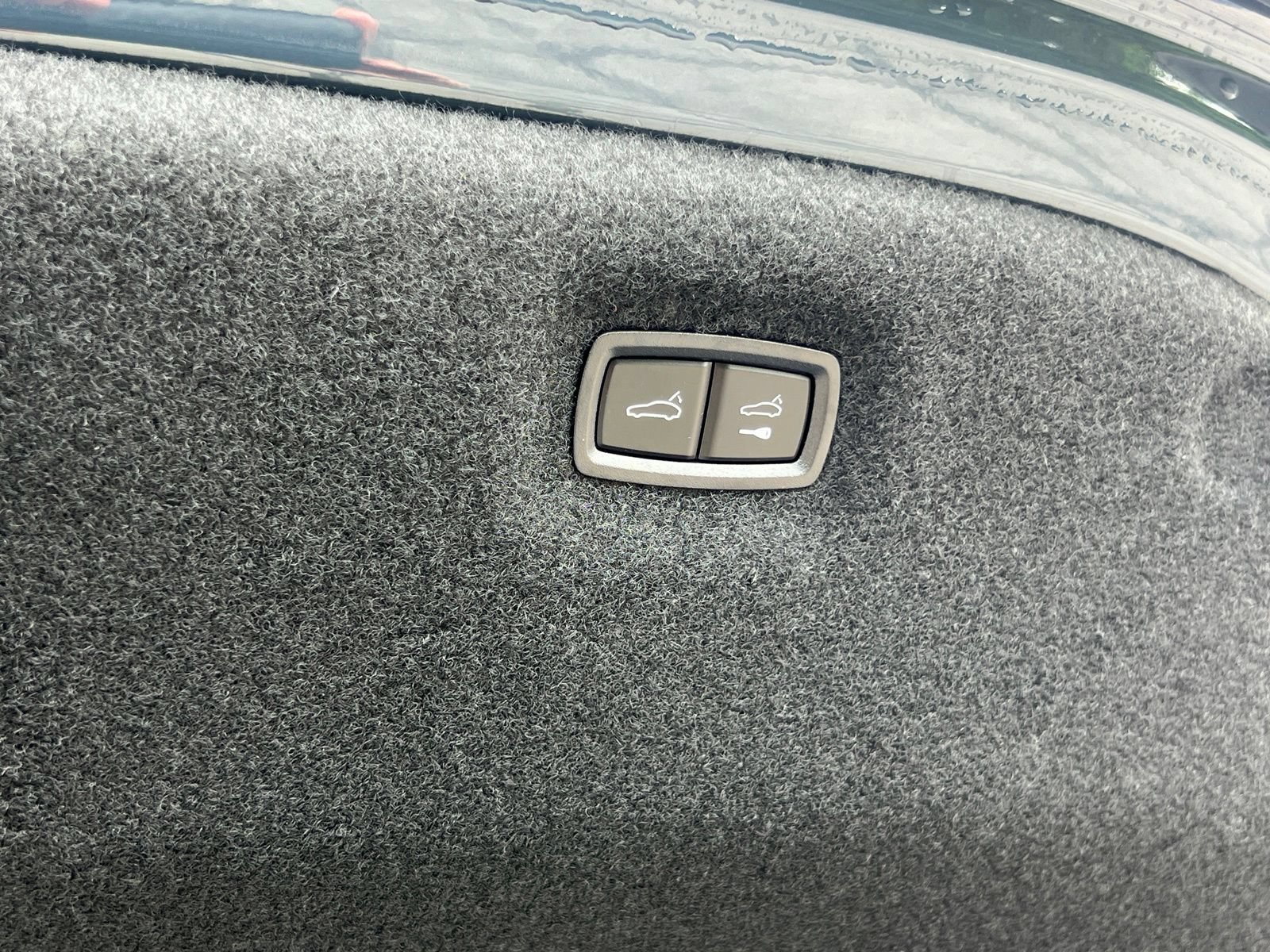 New 2026 Porsche Taycan AWD/4WD image 23