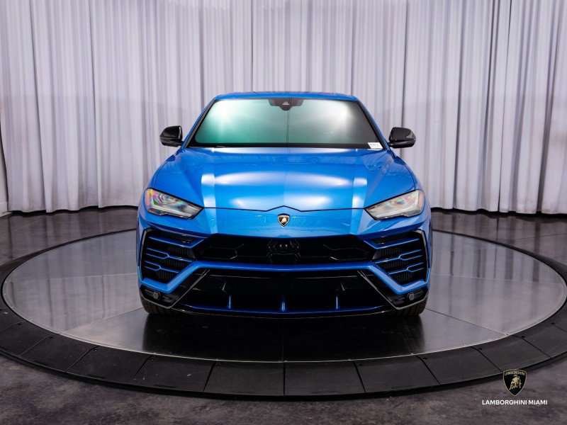 Used 2020 Lamborghini Urus image 3