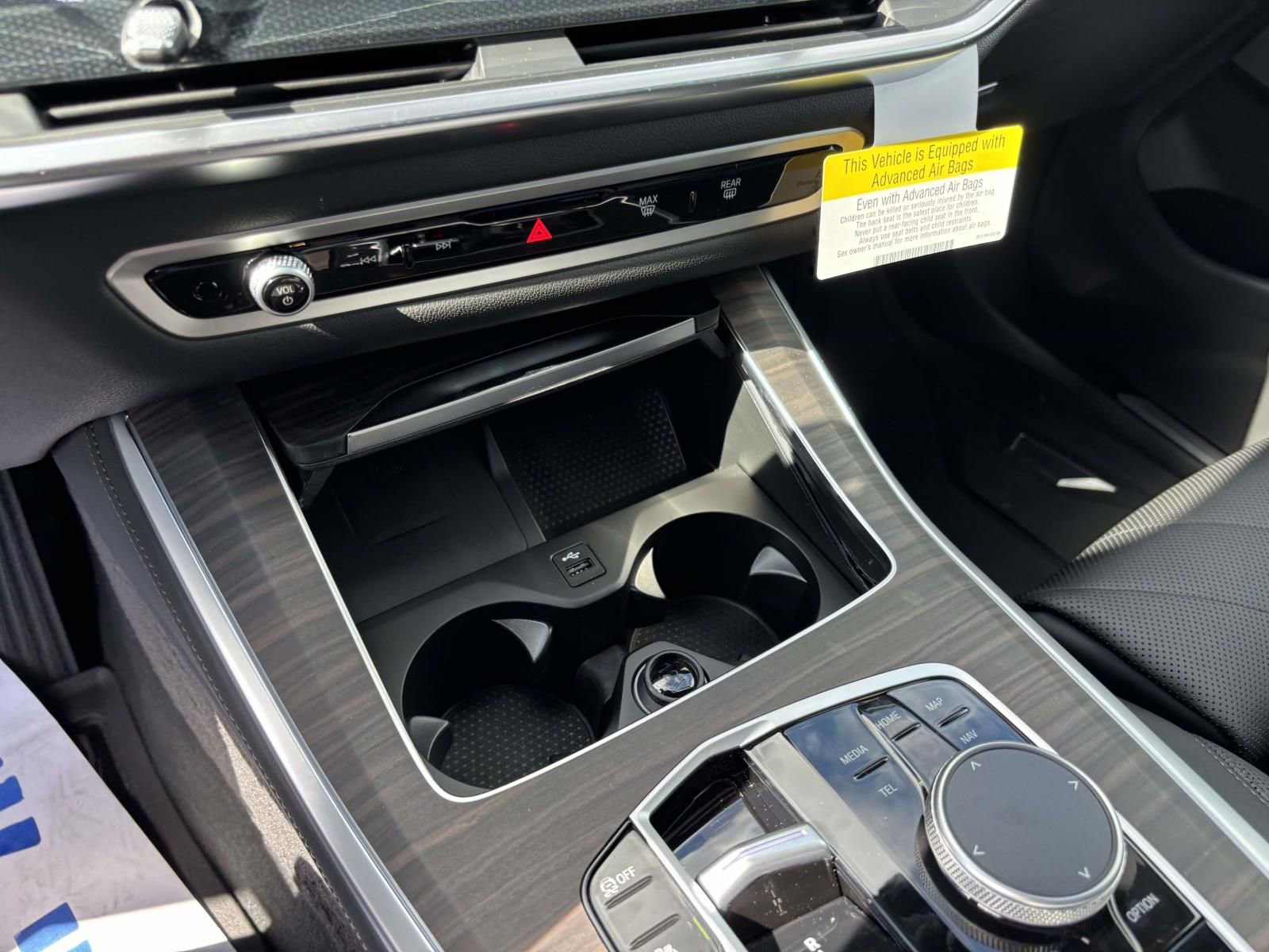 New 2026 BMW X5 xDrive40i w/ Climate Comfort Package image 23