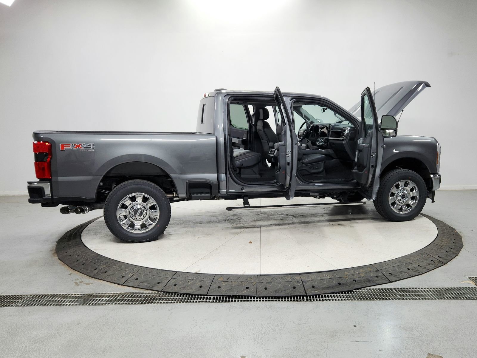 New 2026 Ford F250 Lariat image 16
