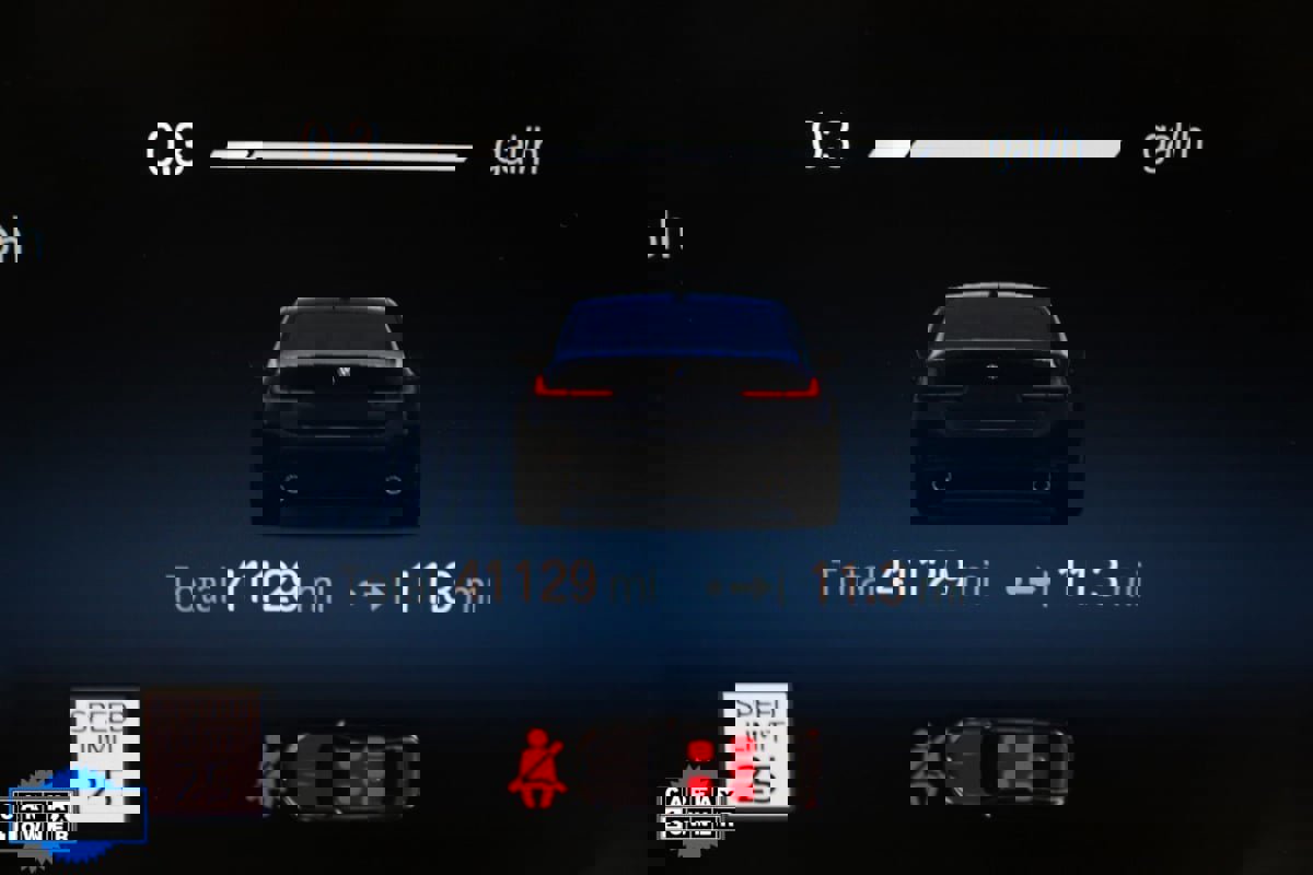 Used 2023 BMW 330i xDrive Sedan w/ Driving Assistance Package image 44