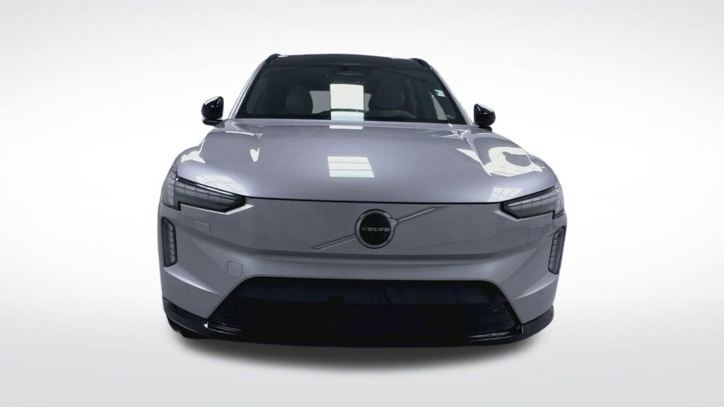 New 2026 Volvo EX90 Ultra image 3