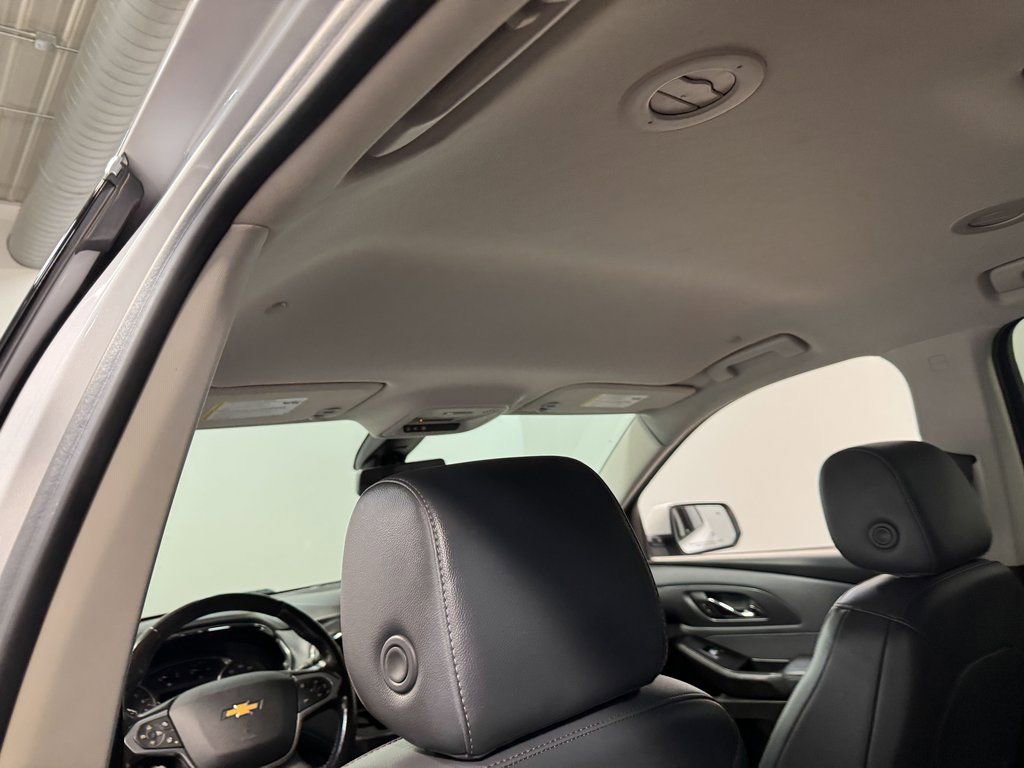 Used 2021 Chevrolet Traverse Premier image 52