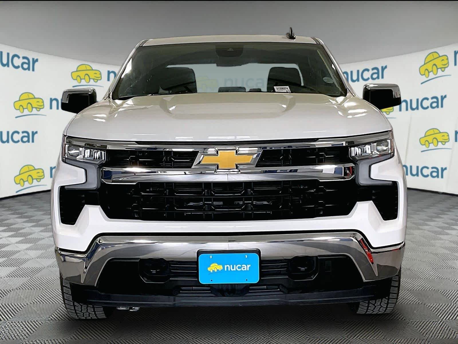 Used 2023 Chevrolet Silverado 1500 LT AWD/4WD image 2