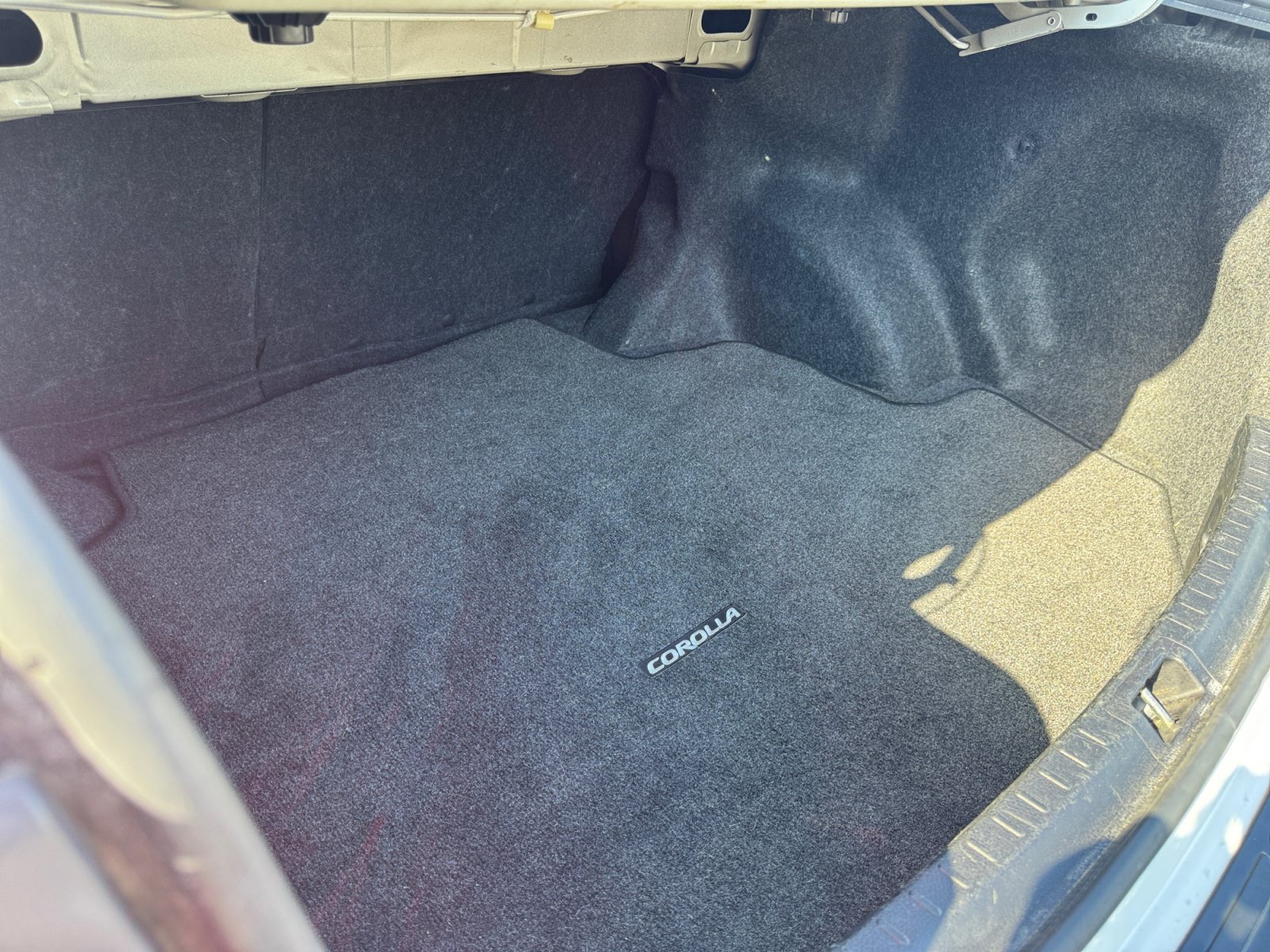 Used 2019 Toyota Corolla XLE w/ Carpet Mat Package (TMS) FWD image 21