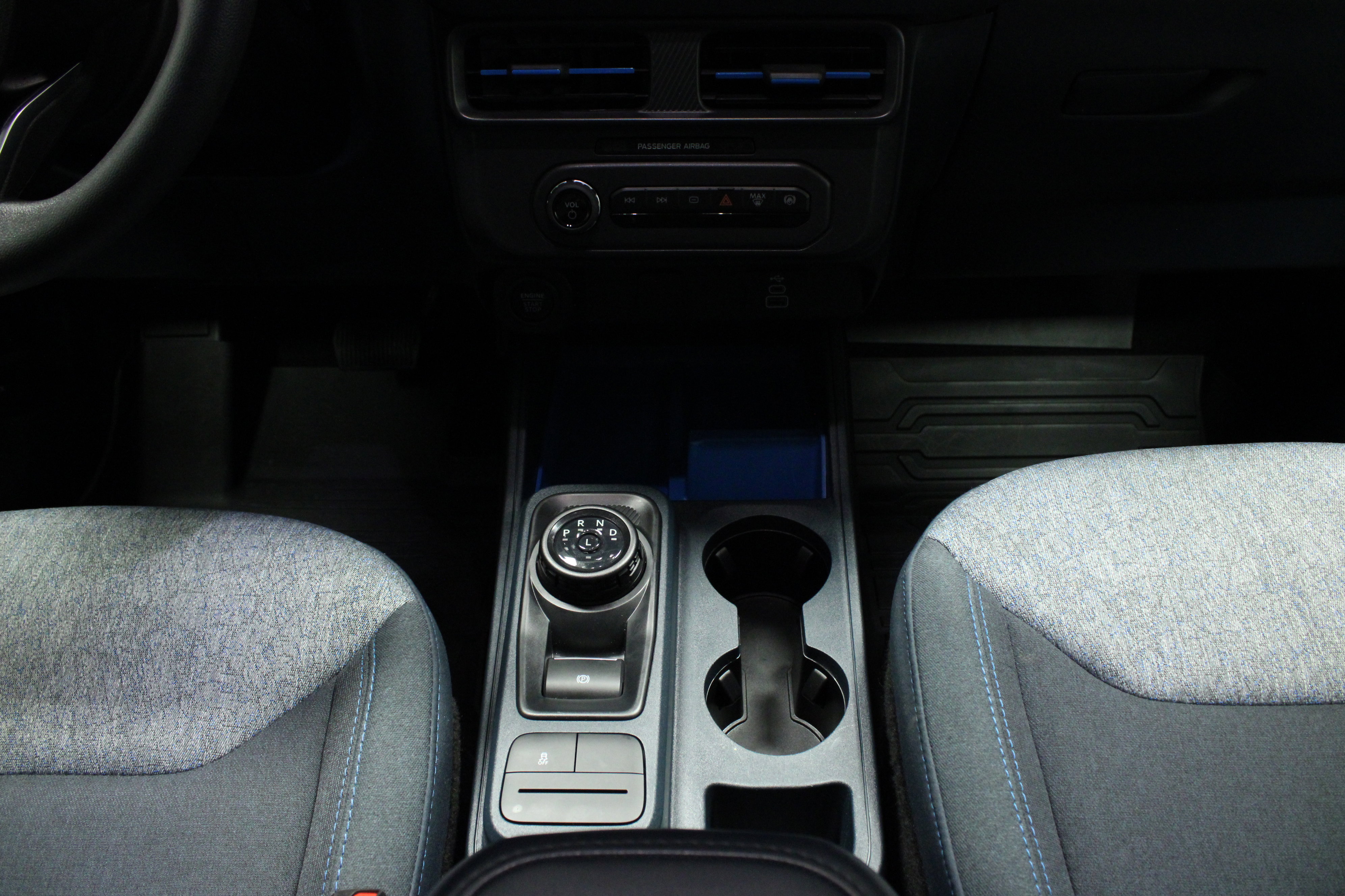 Used 2025 Ford Maverick XLT image 17