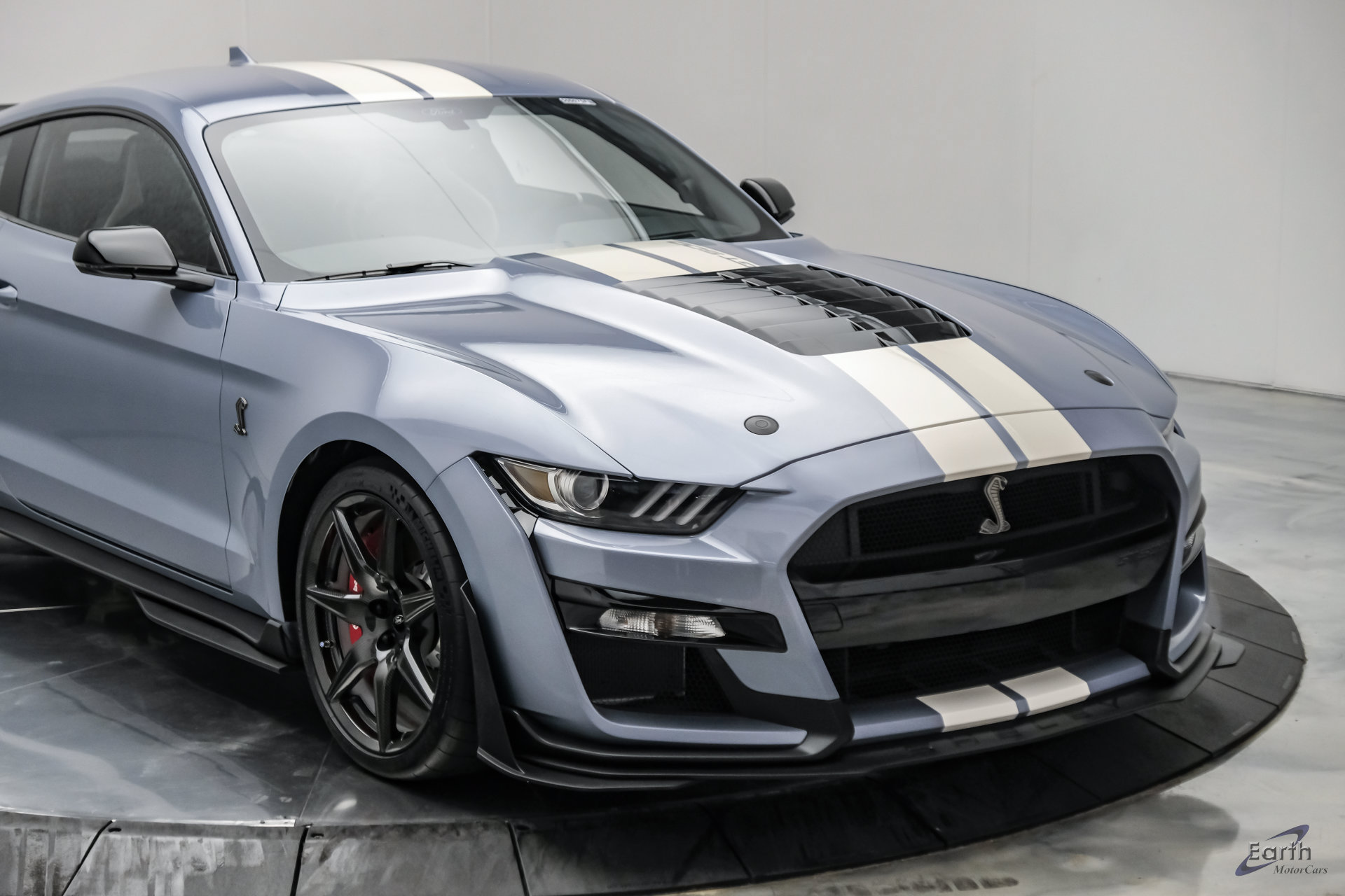 Used 2022 Ford Mustang Shelby GT500 w/ Carbon Fiber Track Pack RWD image 33