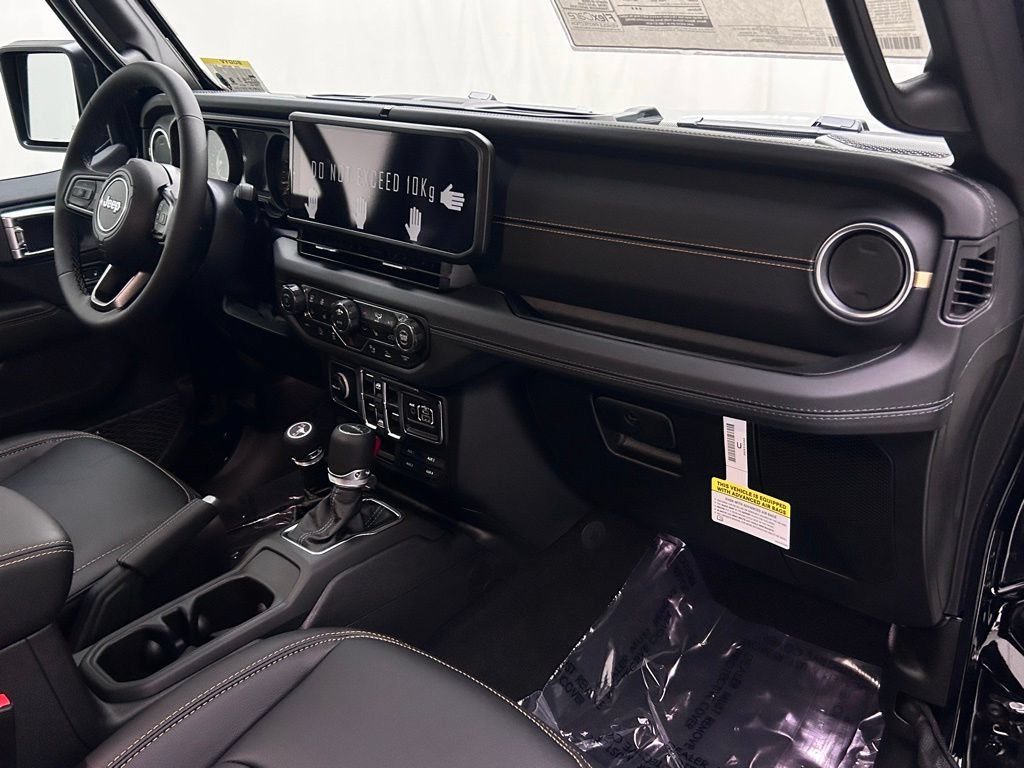 New 2026 Jeep Gladiator Sport AWD/4WD image 18