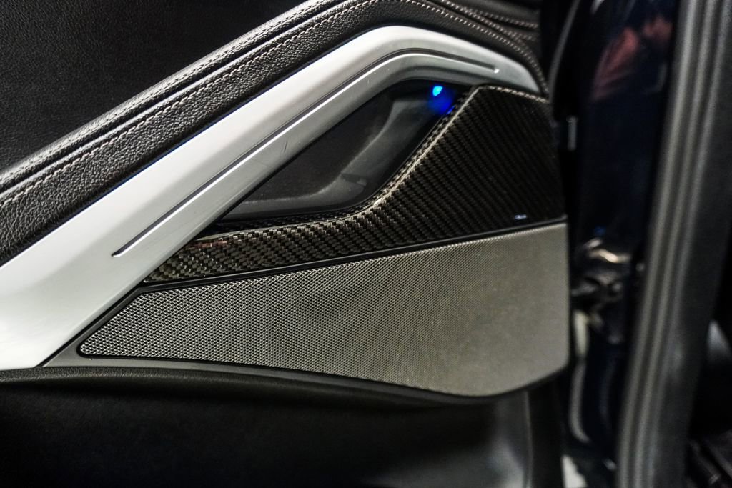 Used 2021 BMW X6 M50i w/ Executive Package image 11