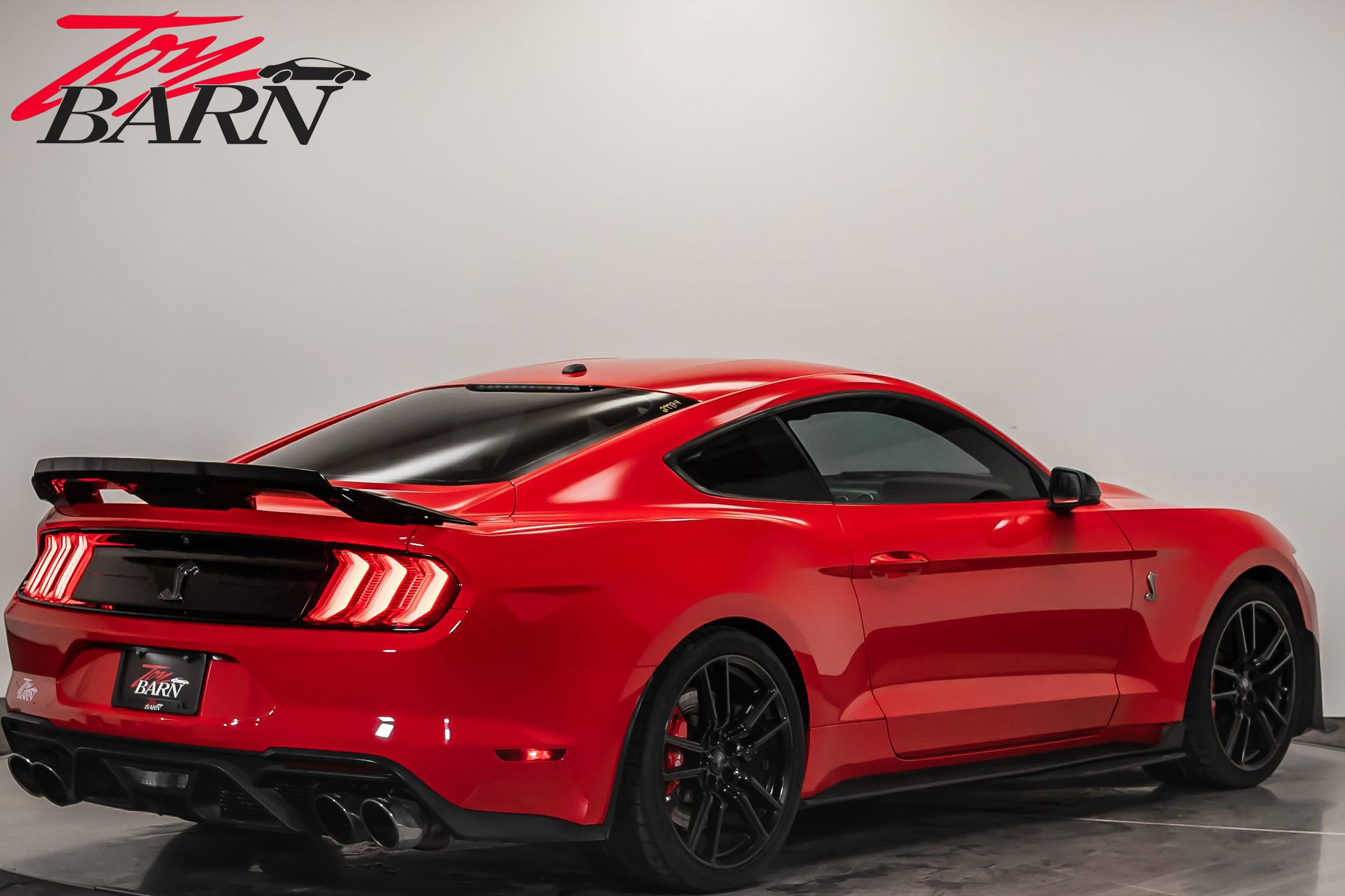 Used 2020 Ford Mustang Shelby GT500 w/ Technology Package image 5