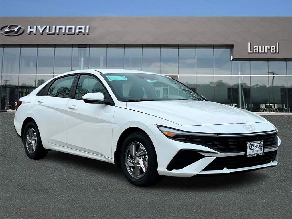 New 2026 Hyundai Elantra SE