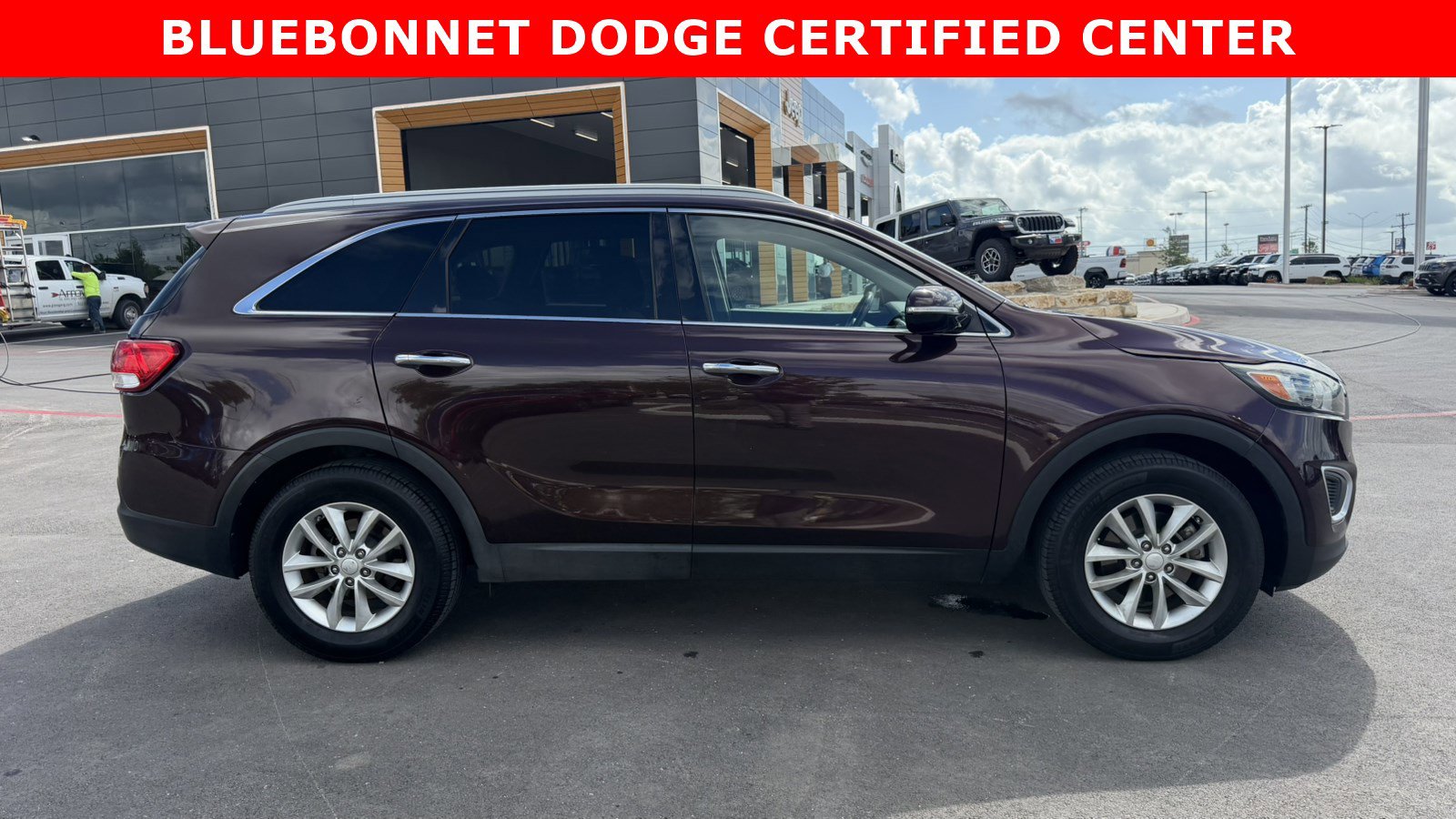 Used 2016 Kia Sorento FWD w/ LX Convenience Package image 4