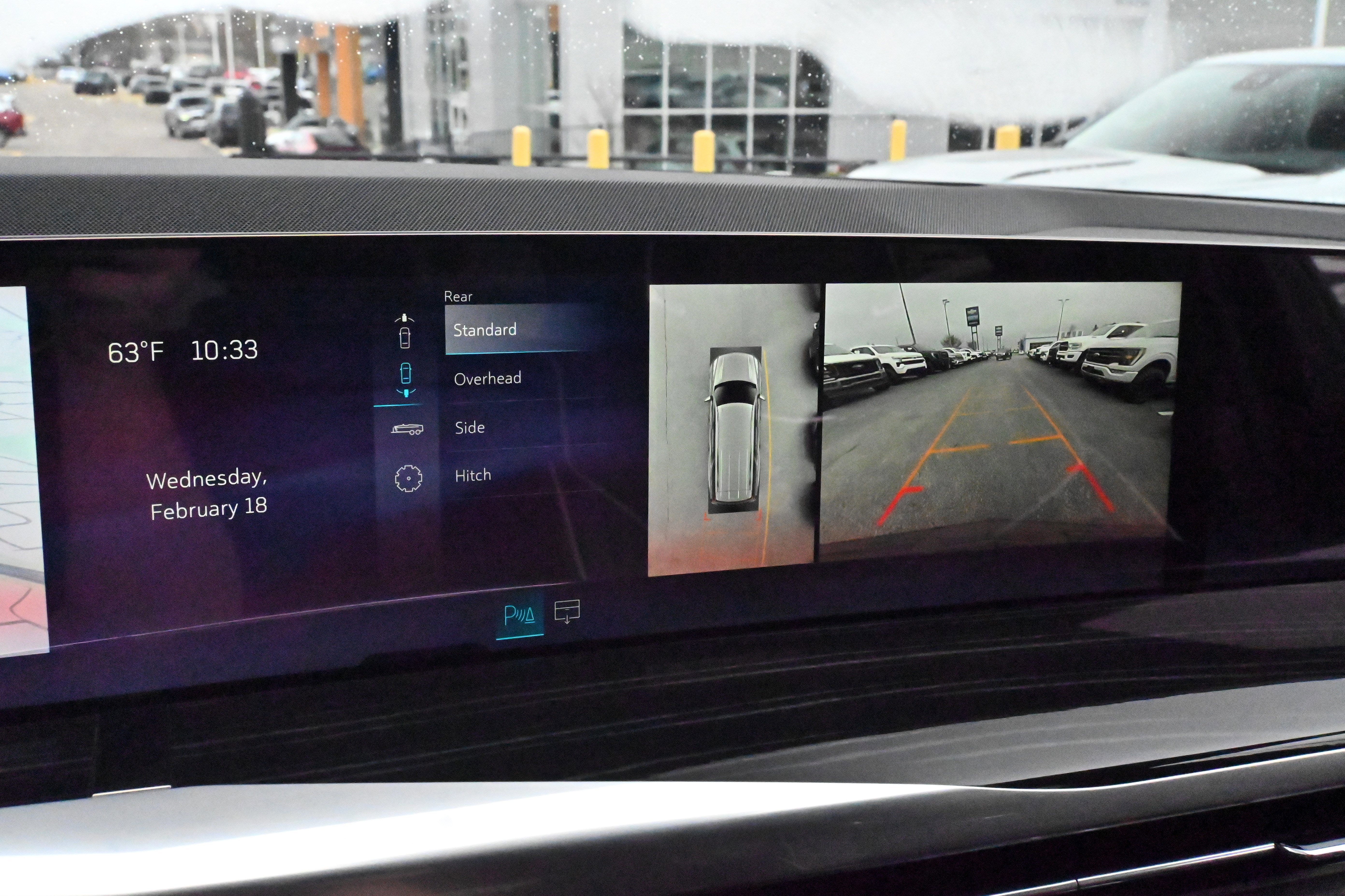 Used 2025 Cadillac Escalade ESV Sport image 17