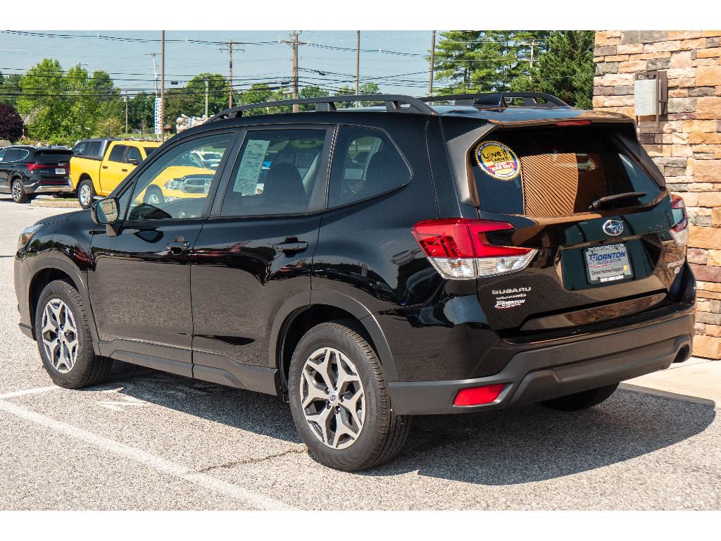 Used 2023 Subaru Forester Premium AWD/4WD image 5