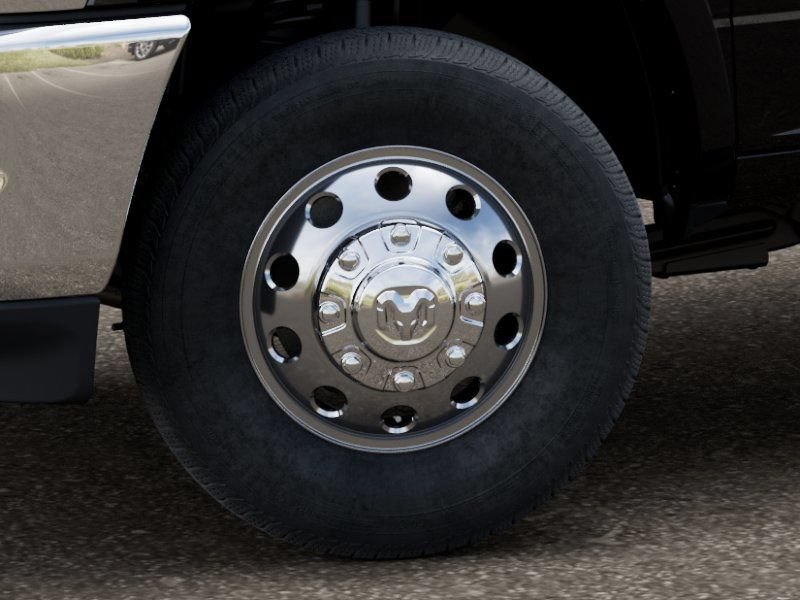 New 2025 RAM 3500 Big Horn AWD/4WD image 9