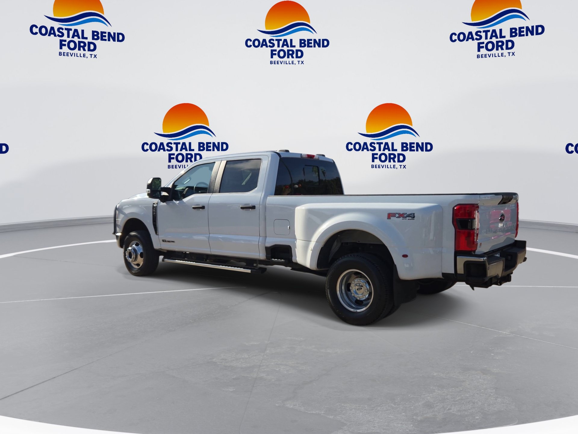 Used 2026 Ford F350 XL w/ 360-Degree Camera Package AWD/4WD image 6