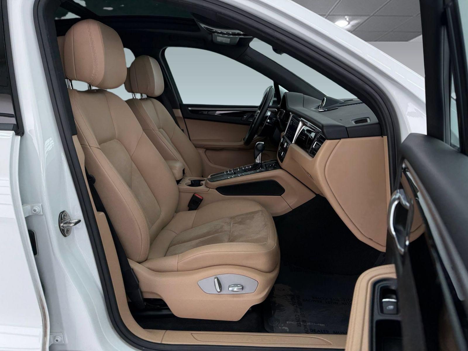 Used 2019 Porsche Macan AWD/4WD image 21