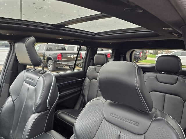 Used 2021 Jeep Grand Cherokee L Overland w/ Luxury Tech Group IV image 27