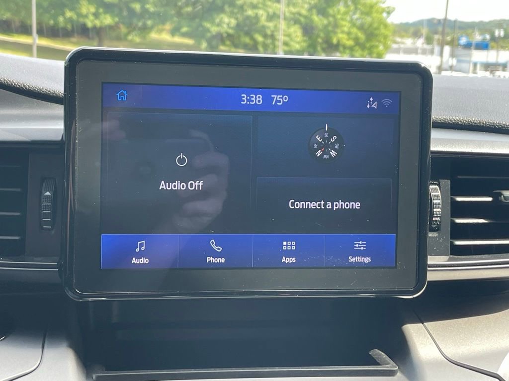 Used 2022 Ford Explorer XLT image 39