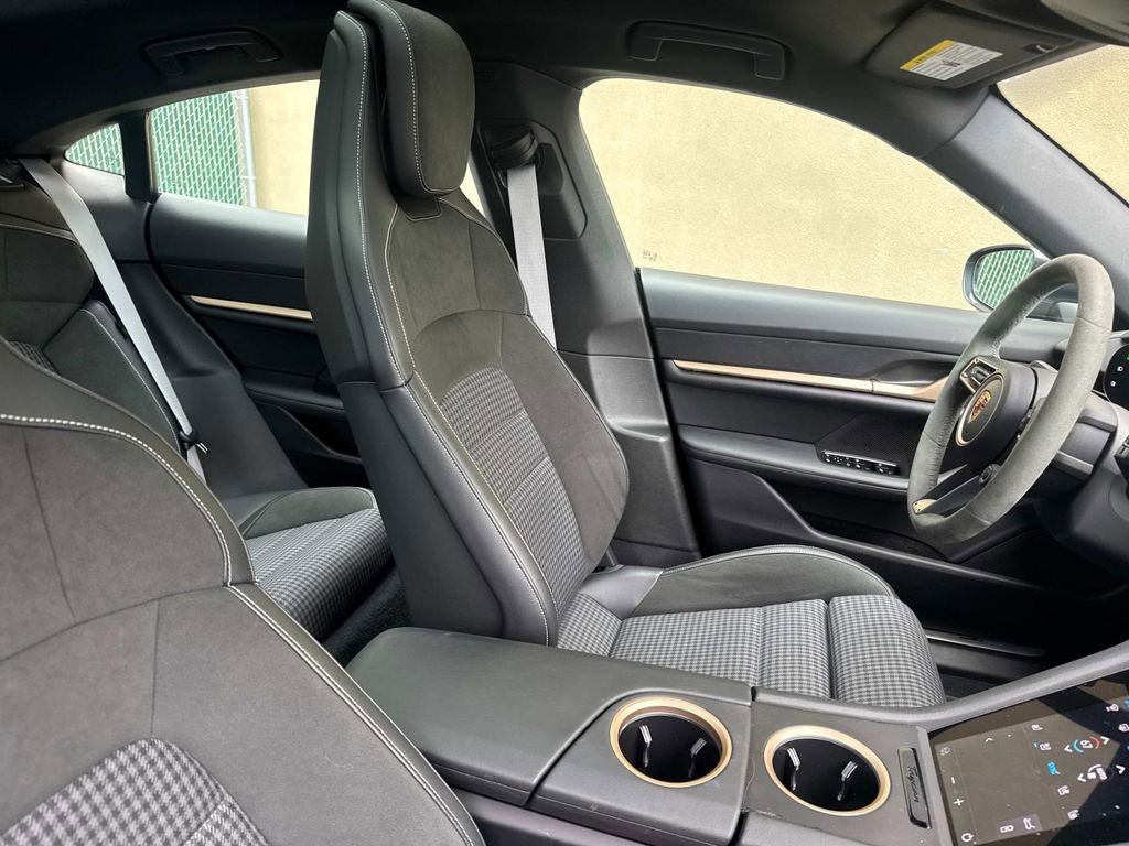 Certified 2025 Porsche Taycan 4S image 16