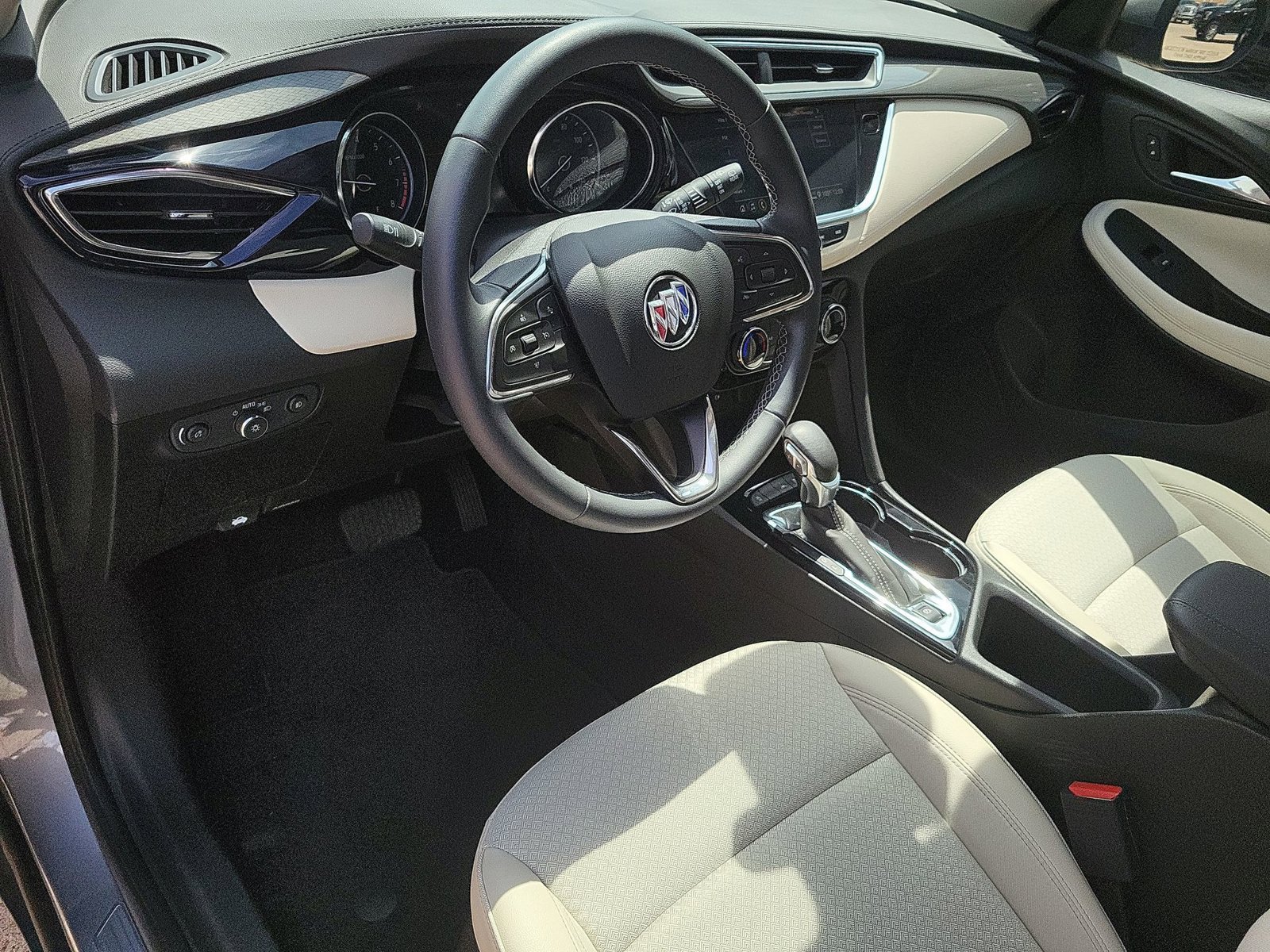 Used 2023 Buick Encore GX Preferred w/ Cold Weather Comfort Package FWD image 10