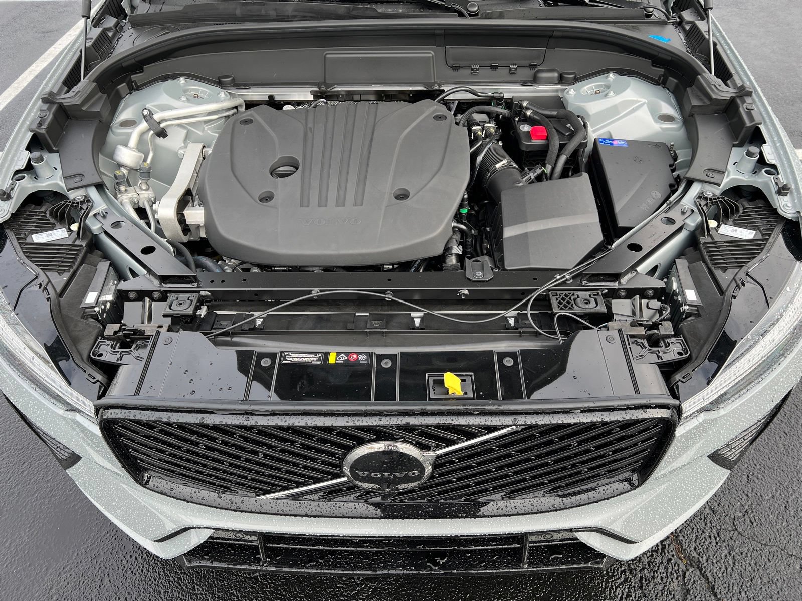 New 2026 Volvo XC60 B5 Plus w/ Protection Package Premier AWD/4WD image 38