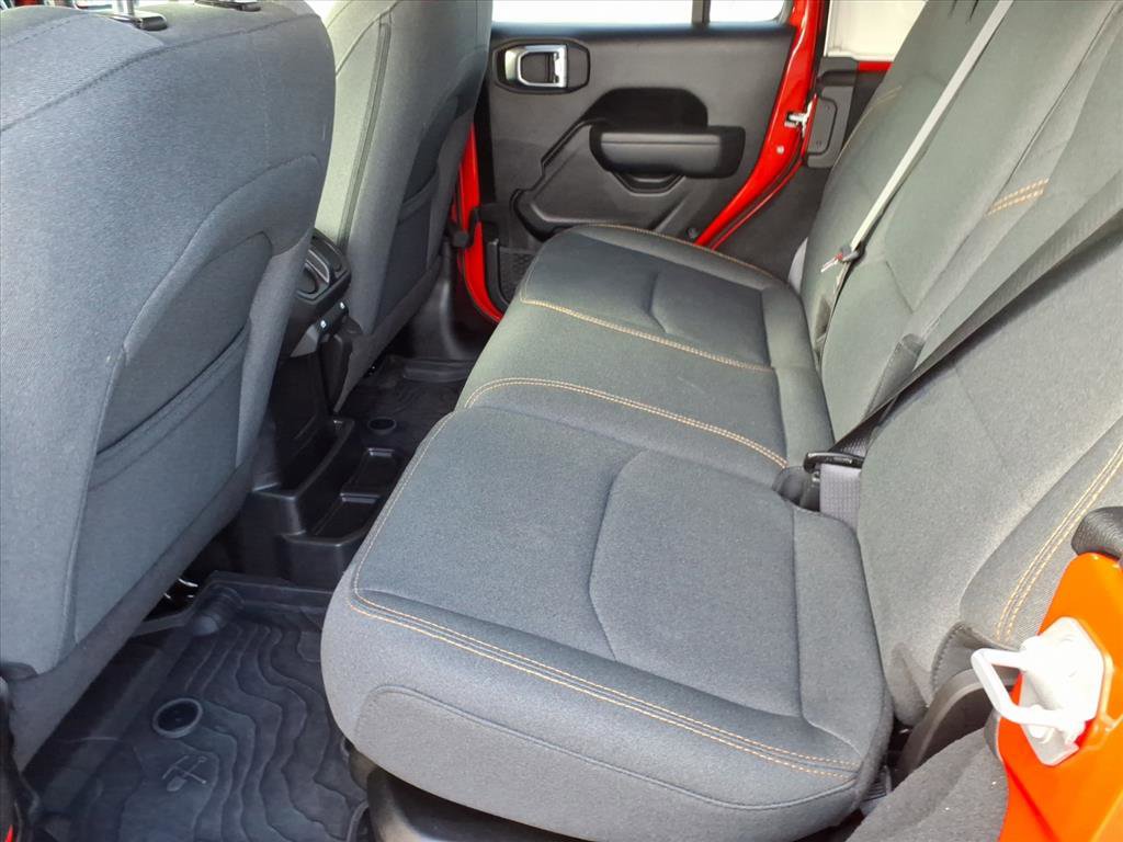 Used 2025 Jeep Wrangler Willys image 7
