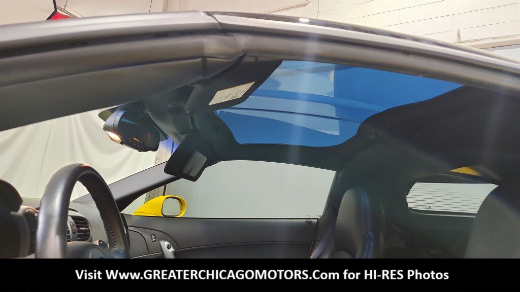 Used 2006 Chevrolet Corvette Coupe w/ Preferred Equipment Group RWD image 31