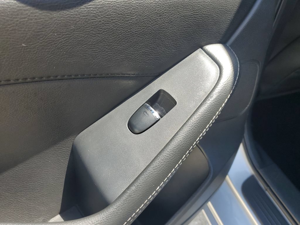 Used 2020 Nissan Maxima 3.5 SV w/ Floor Mat Group FWD image 17