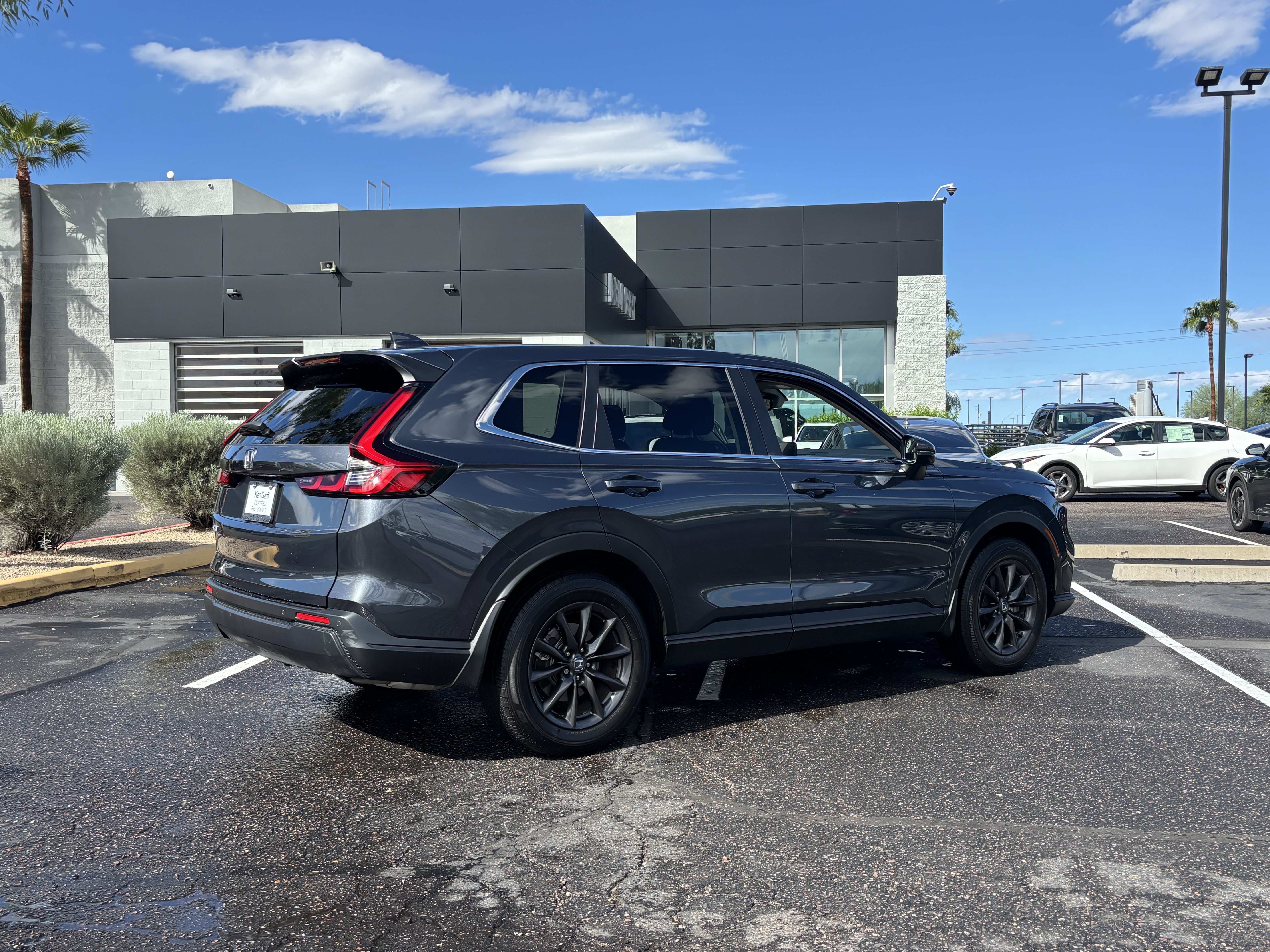 Used 2026 Honda CR-V EX-L image 3