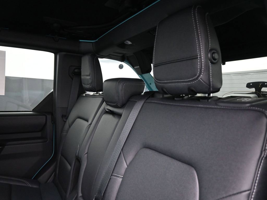 New 2025 Ford Bronco Badlands image 14