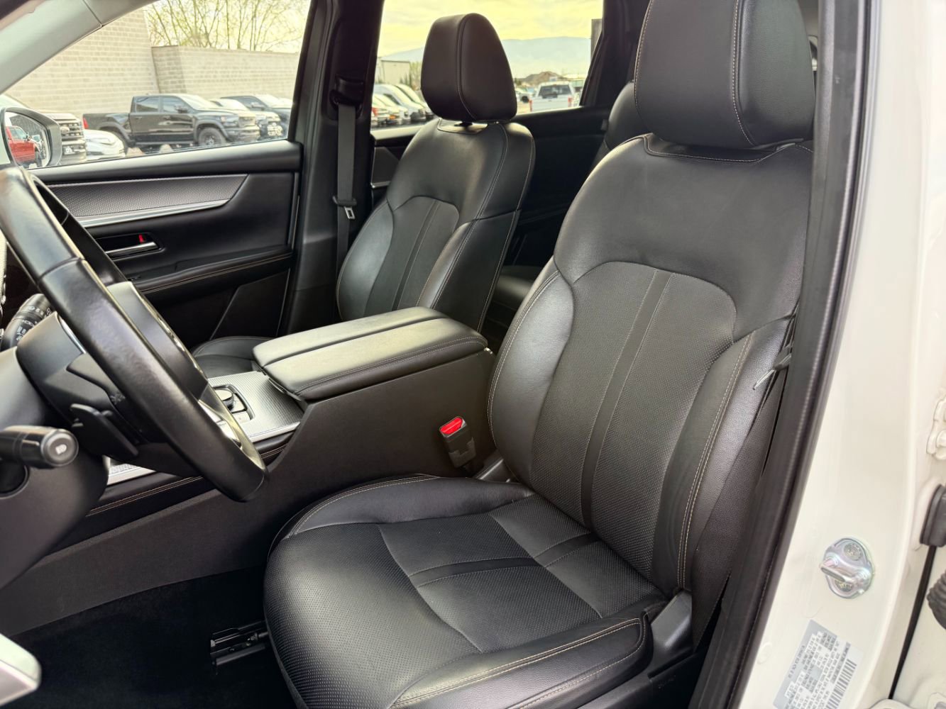 Used 2024 MAZDA CX-90 Plug-In Hybrid w/ Preferred AWD/4WD image 19