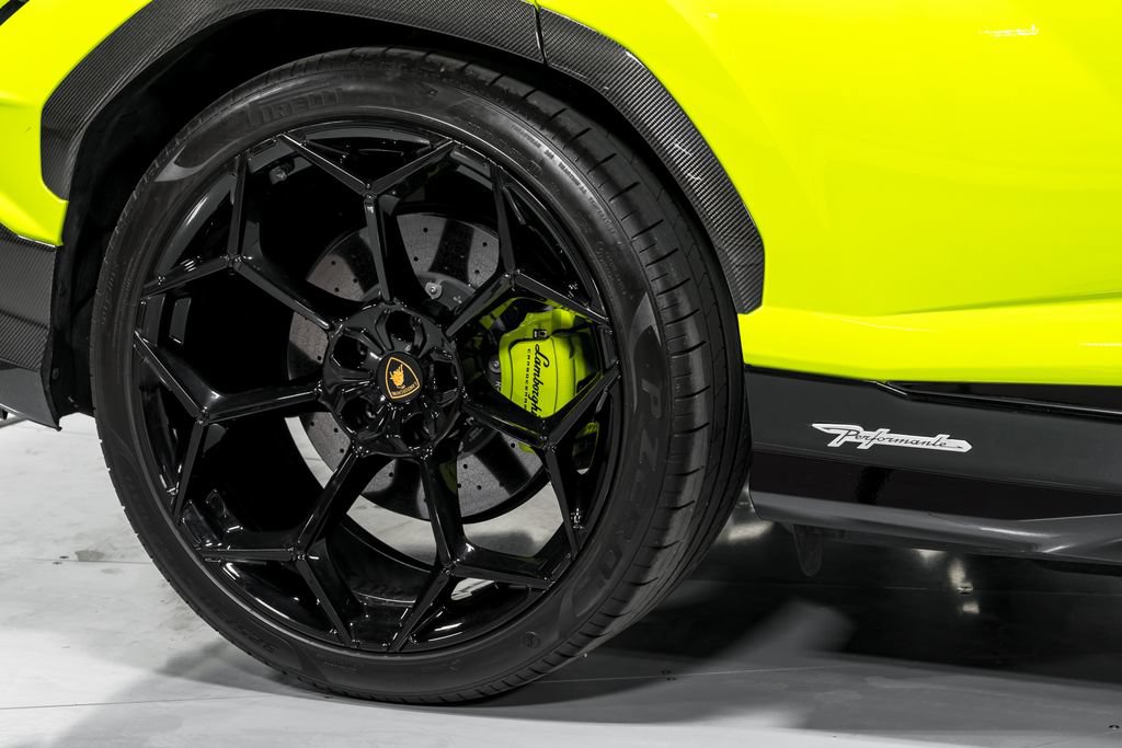 Used 2024 Lamborghini Urus Performante AWD/4WD image 57