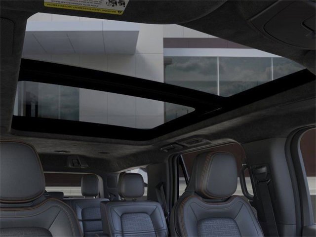 New 2024 Lincoln Navigator Black Label image 43