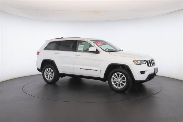 Certified 2022 Jeep Grand Cherokee Laredo E AWD/4WD image 30