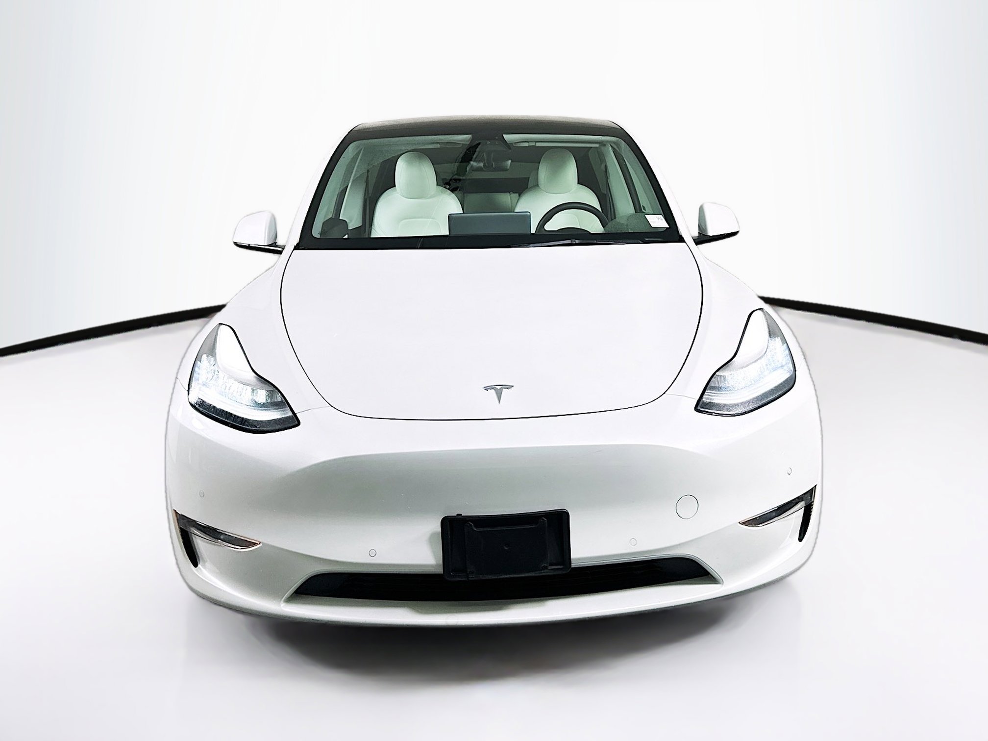 Used 2021 Tesla Model Y 2WD image 2