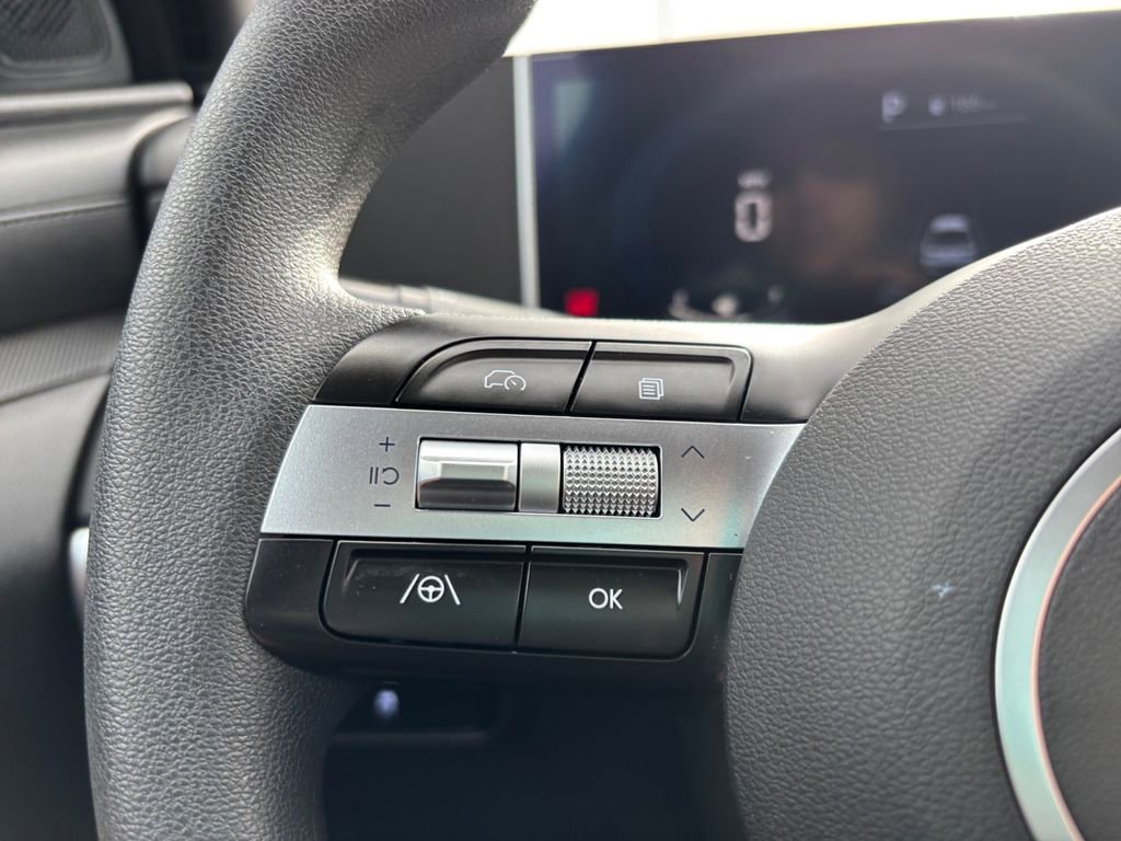 Used 2025 Hyundai Santa Cruz SEL image 18