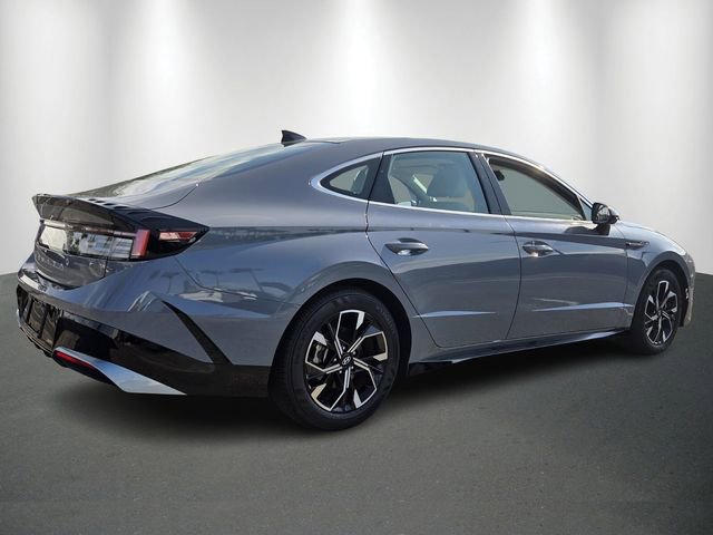 Used 2025 Hyundai Sonata SEL FWD image 5