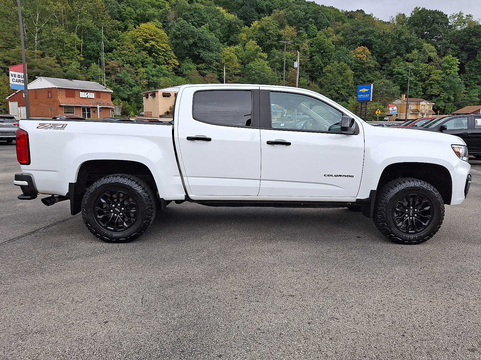 Used 2021 Chevrolet Colorado Z71 AWD/4WD image 7