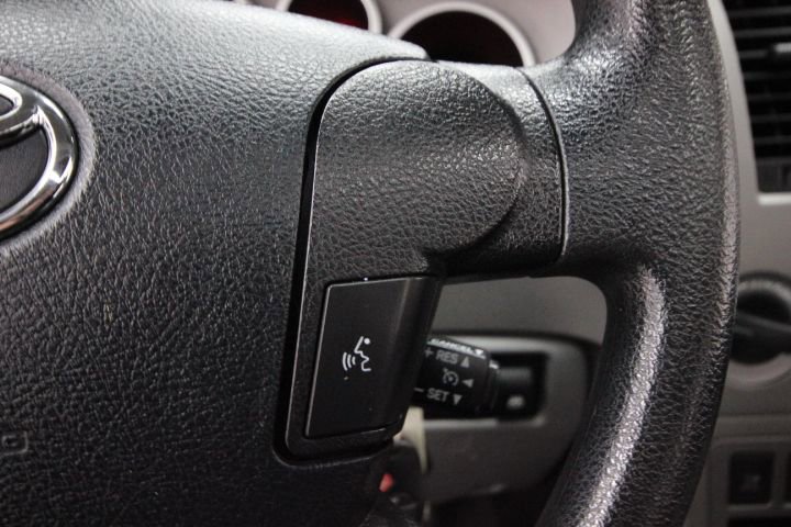 Used 2013 Toyota Tundra 4x4 CrewMax image 21