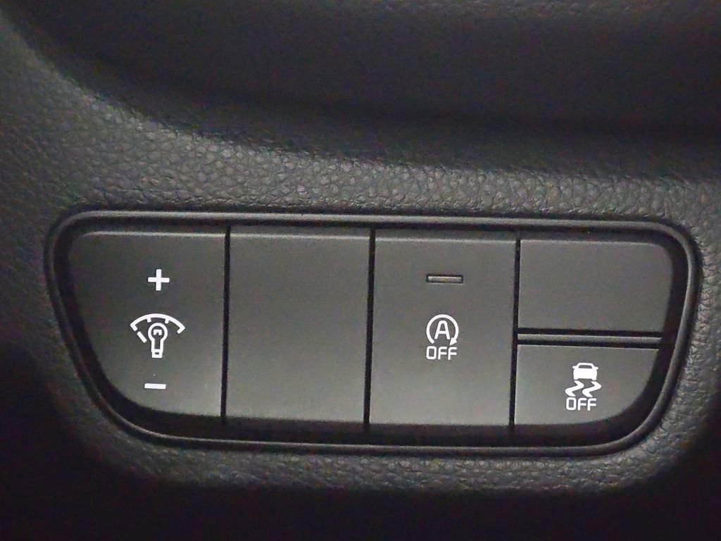 Used 2025 Kia Seltos S image 24