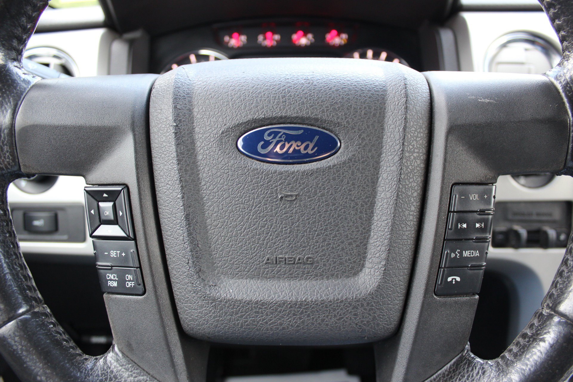 Used 2013 Ford F150 FX4 w/ Luxury Equipment Group AWD/4WD image 23