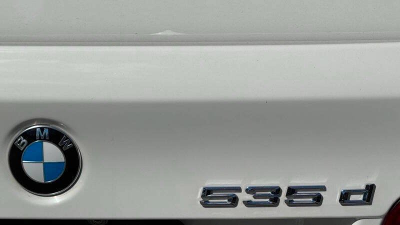 Used 2014 BMW 535d Sedan RWD image 1