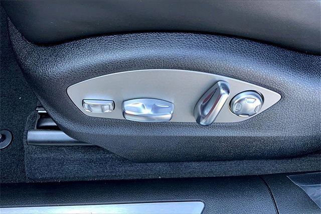 Certified 2026 Porsche Macan S image 30