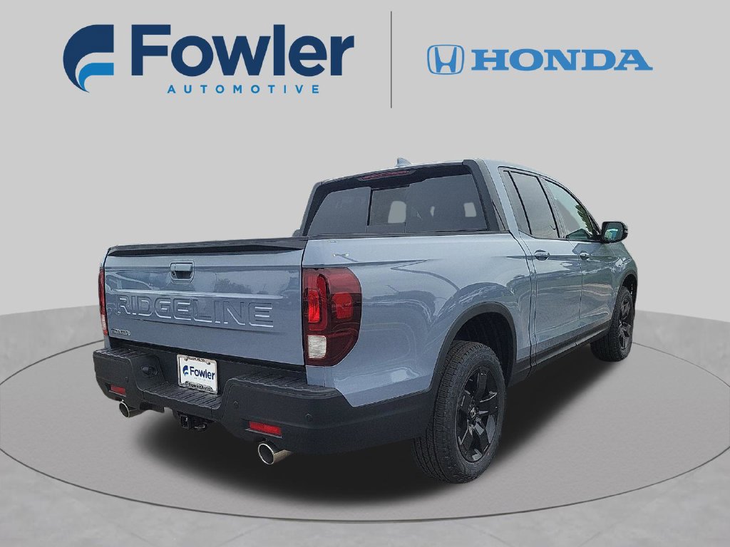 New 2026 Honda Ridgeline Black Edition image 3