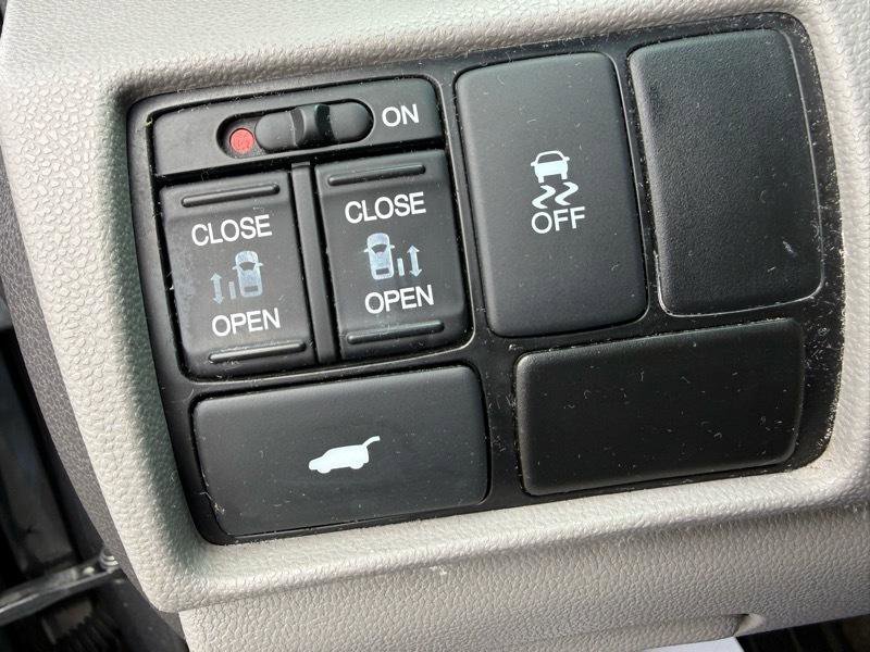 Used 2012 Honda Odyssey EX-L image 17
